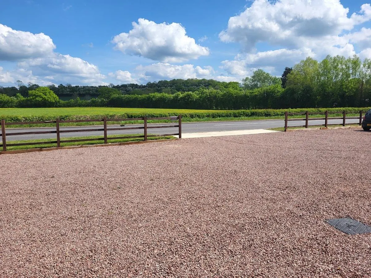 Hillvine Hotel Hartpury